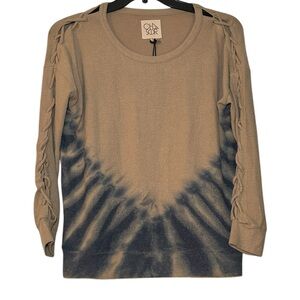 NWT Chaser Featherd Yarn Tan And‎ Blue Sweater Braided Arm M